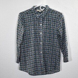 Ann Taylor Loft 3/4 in. sleeve buttondown shirt Size Small Gently used condition